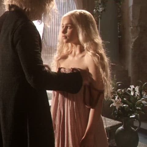 Topless Ass Emilia Clarke In Game Of Thrones S E Nude Sex