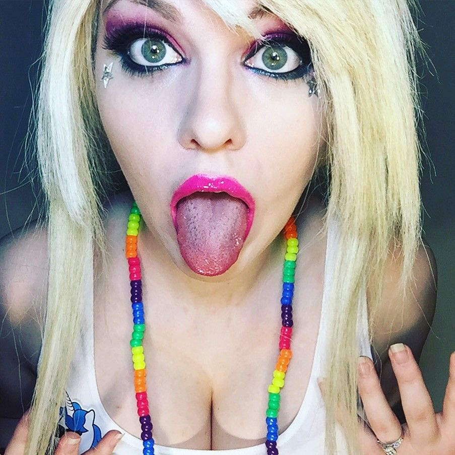 Abi Aikou Nude Photos