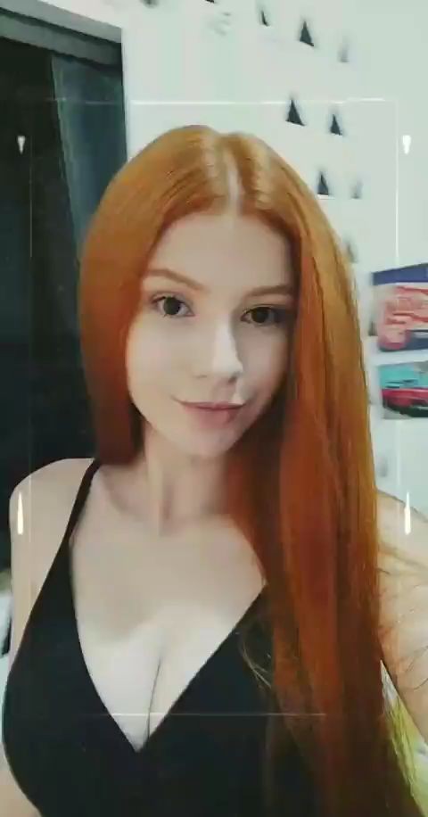 Anna Julia Shwing Herself thumbnail