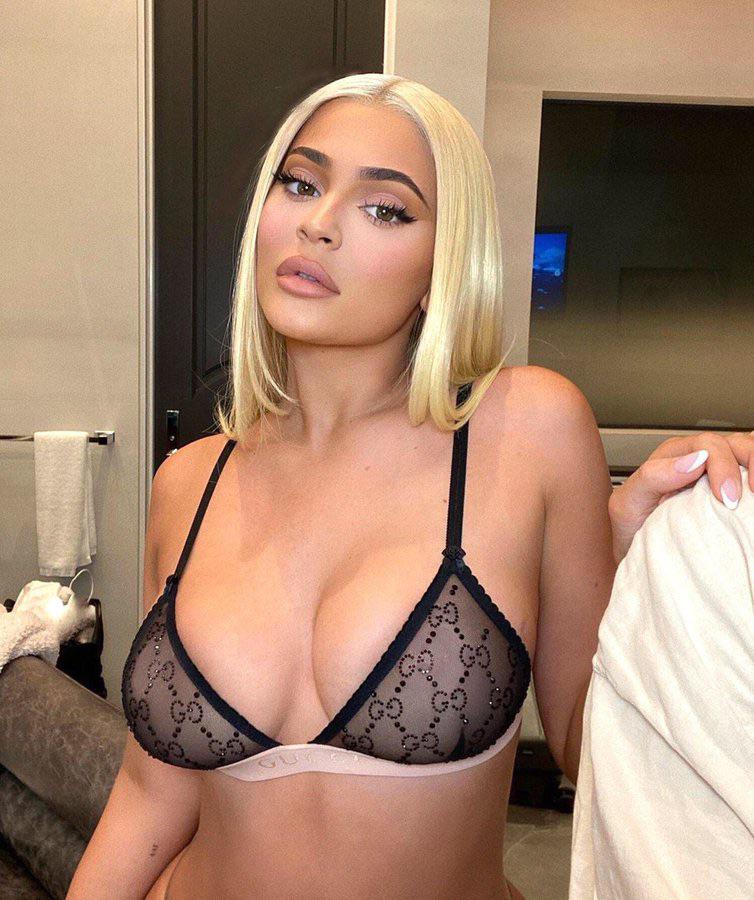 Kylie Jenner Ass Boobs Video and Photos 