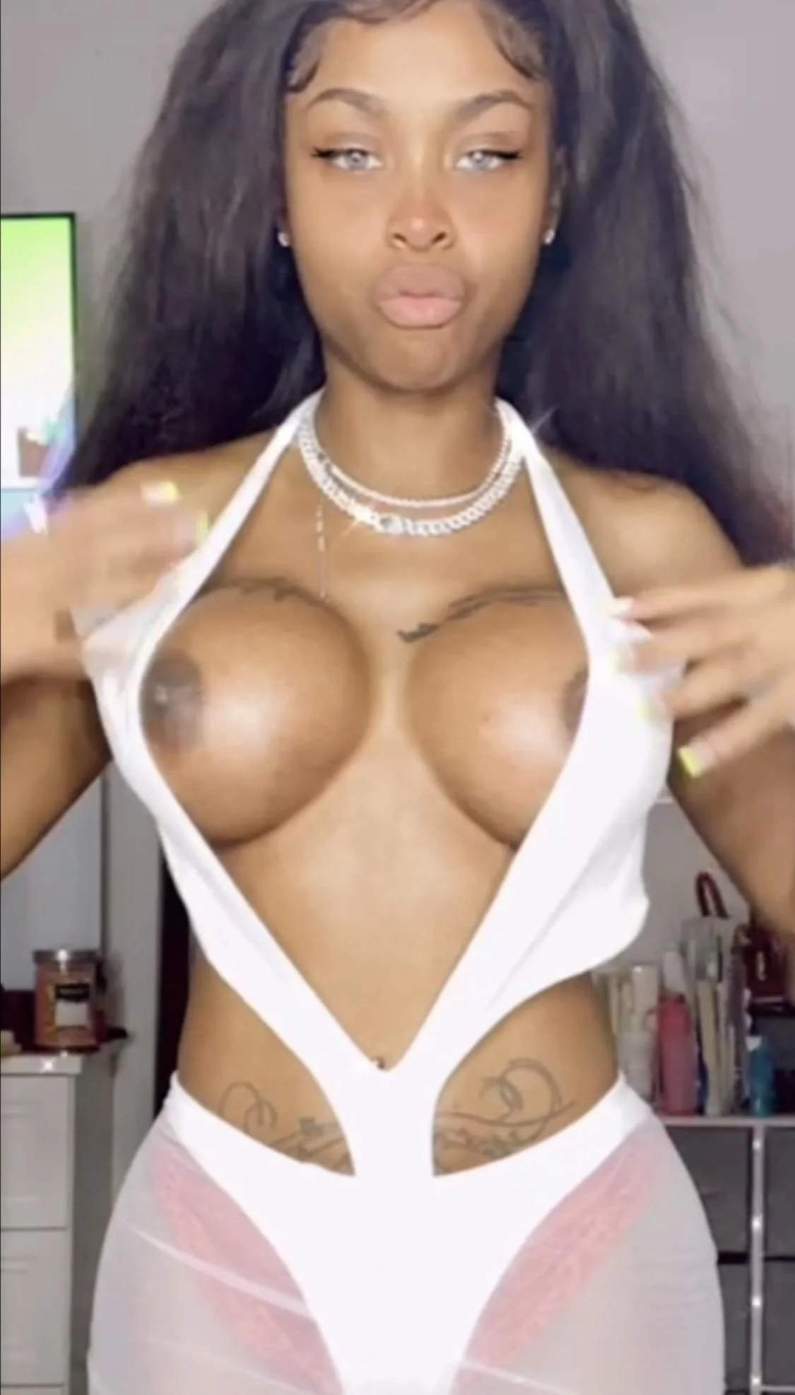 Ebony ig live nude