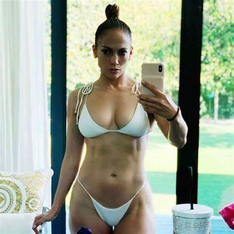 Jennifer Lopez Nude Sexy Photos