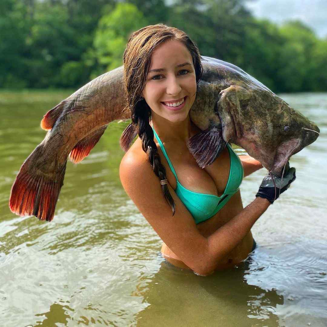 Alyssa Hall (10)