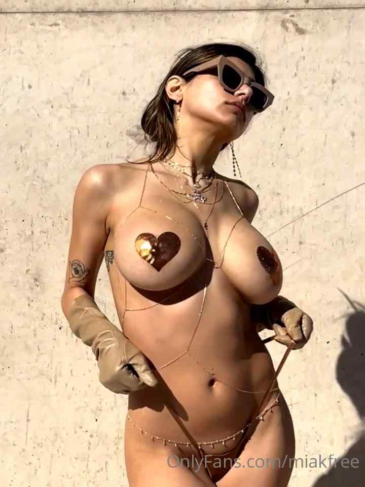 Mia Khalifa | MiaK Nude Sexy Photos