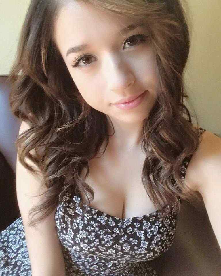 Pokimane Thicc Twitch Streamer Nude Sexy Photos