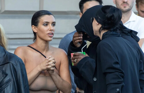Bianca Censori Nude Sexy Photos