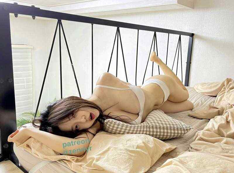 Shin Jae Eun  zennyrt Nude Sexy Photos