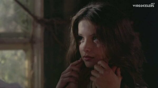 [Topless][Bush] Julia Brendler in “Moondance” (1994) – Nude Sex Video