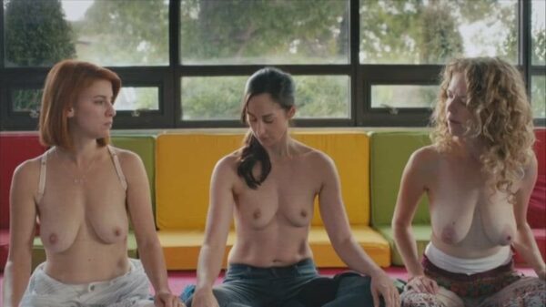Dani Kind, Catherine Reitman & Juno Rinaldi Nude Sexy Video