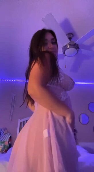 00GoddessBri Busty Onlyfans Girl Nude Video- 1