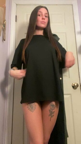 I love teasing and showing off for you Amateur Porn