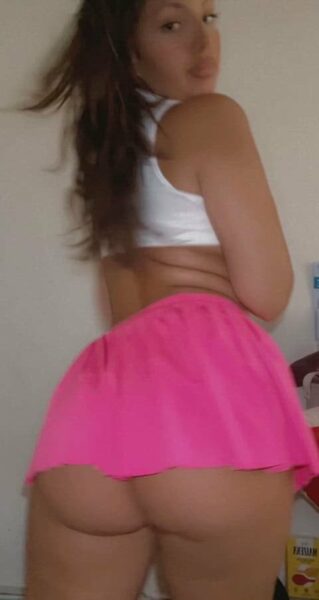 6th- Showing Her Ass Nude Video leaked – 580