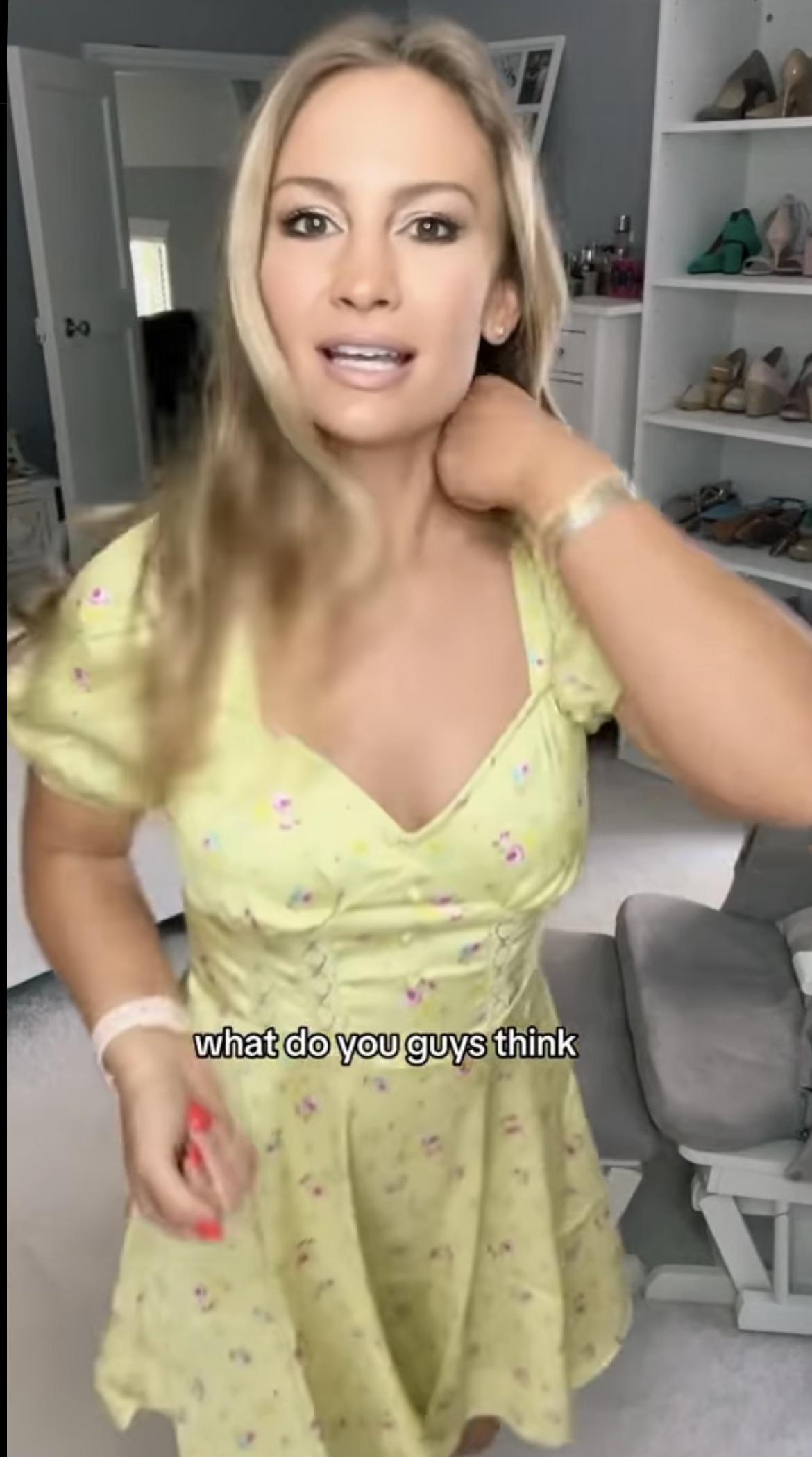 Anna saccone – Youtuber Onlyfans Girl Nude Sexy Photos Leaked