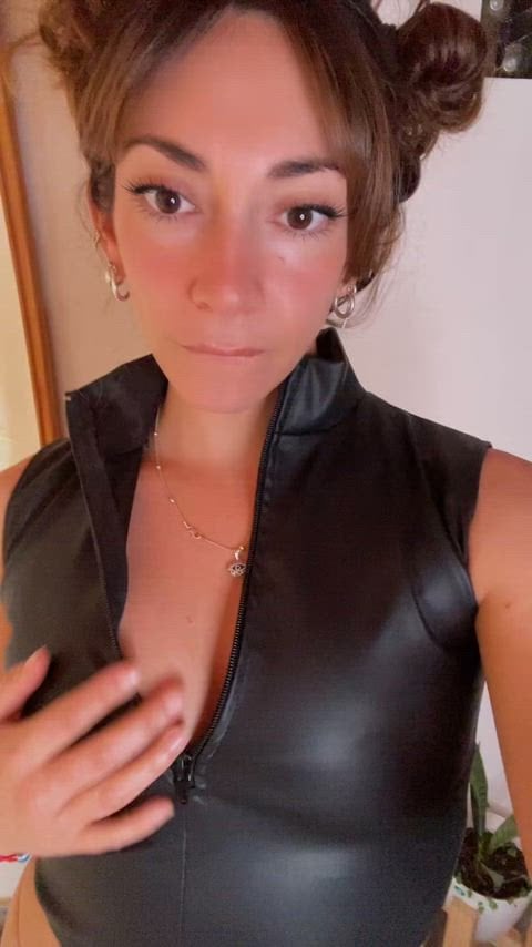 Hot-Driver-00 Petite Onlyfans Girl Nude Video- 2