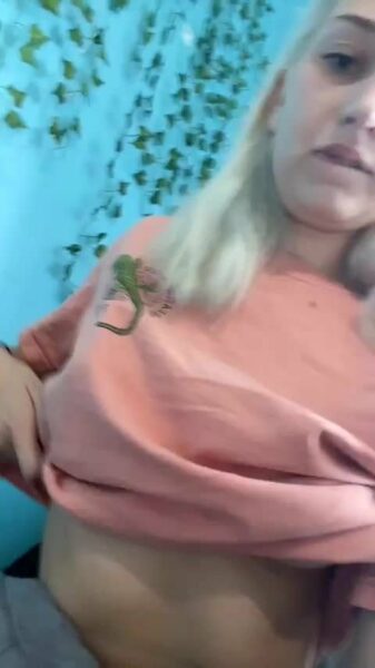 So high and horny, looking for fun👻👻👻omaralamos_a21 BBC Milf Porn