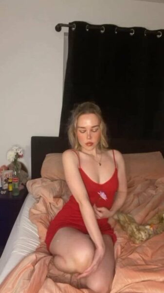 lilydenuit Petite Onlyfans Girl Nude Video- 3