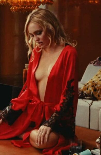 Lily-Rose Depp Nude Sexy Video Leaked – 159