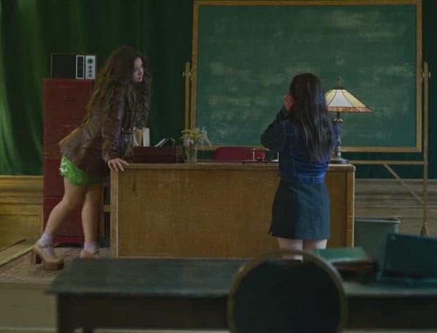 Gideon Adlon & Jenna Ortega Nude Sexy Video Leaked –