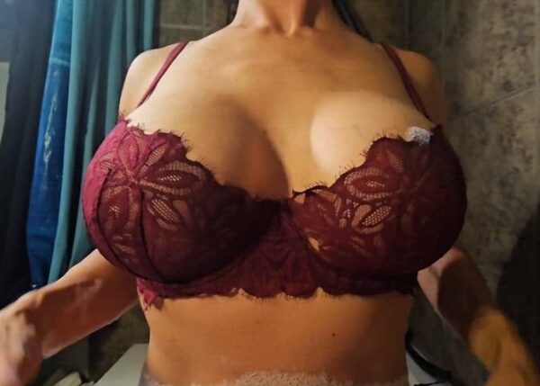 Nice_Gym_Rack Onlyfans Girl Showing Her Big Tits Nude Porn Video
