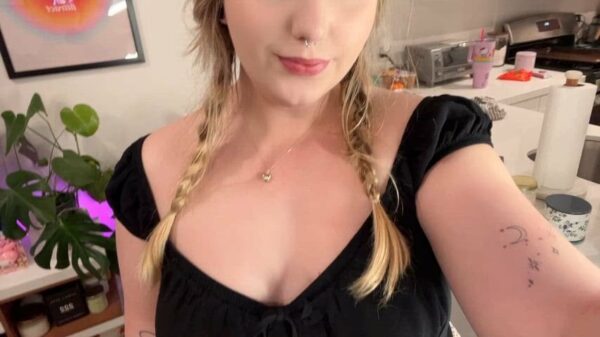 I love going out with no panties Real Homemade Porn