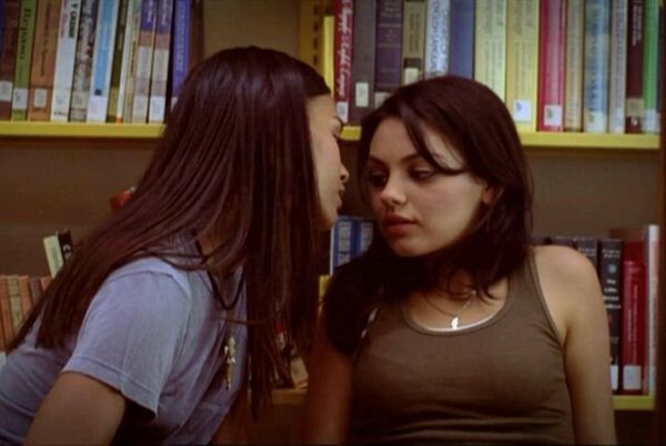 Zoe Saldana tasting Mila Kunis Nude Sexy Video Leaked –