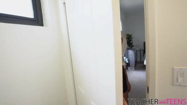 Hot Teacher – Teen Porn Sex Video Leaked