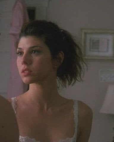 [Topless] Marisa Tomei – Untamed Heart (1993) – Nude Sex