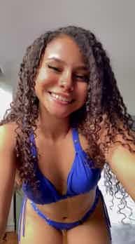 Emily (@ilovesmilinggg) on Insta – Onlyfans Girl Nude Sexy Video