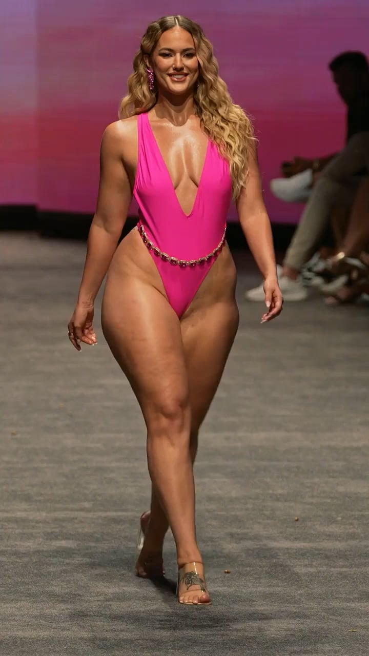 Marissa (@thiccfitwithriss)