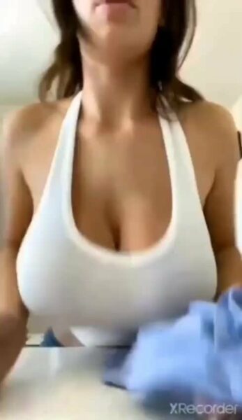 She wants to show them ❤ Amateur Porn Sex Video
