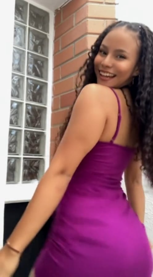 Emily (@ilovesmilinggg) on Insta – Onlyfans Girl Nude Sexy Video