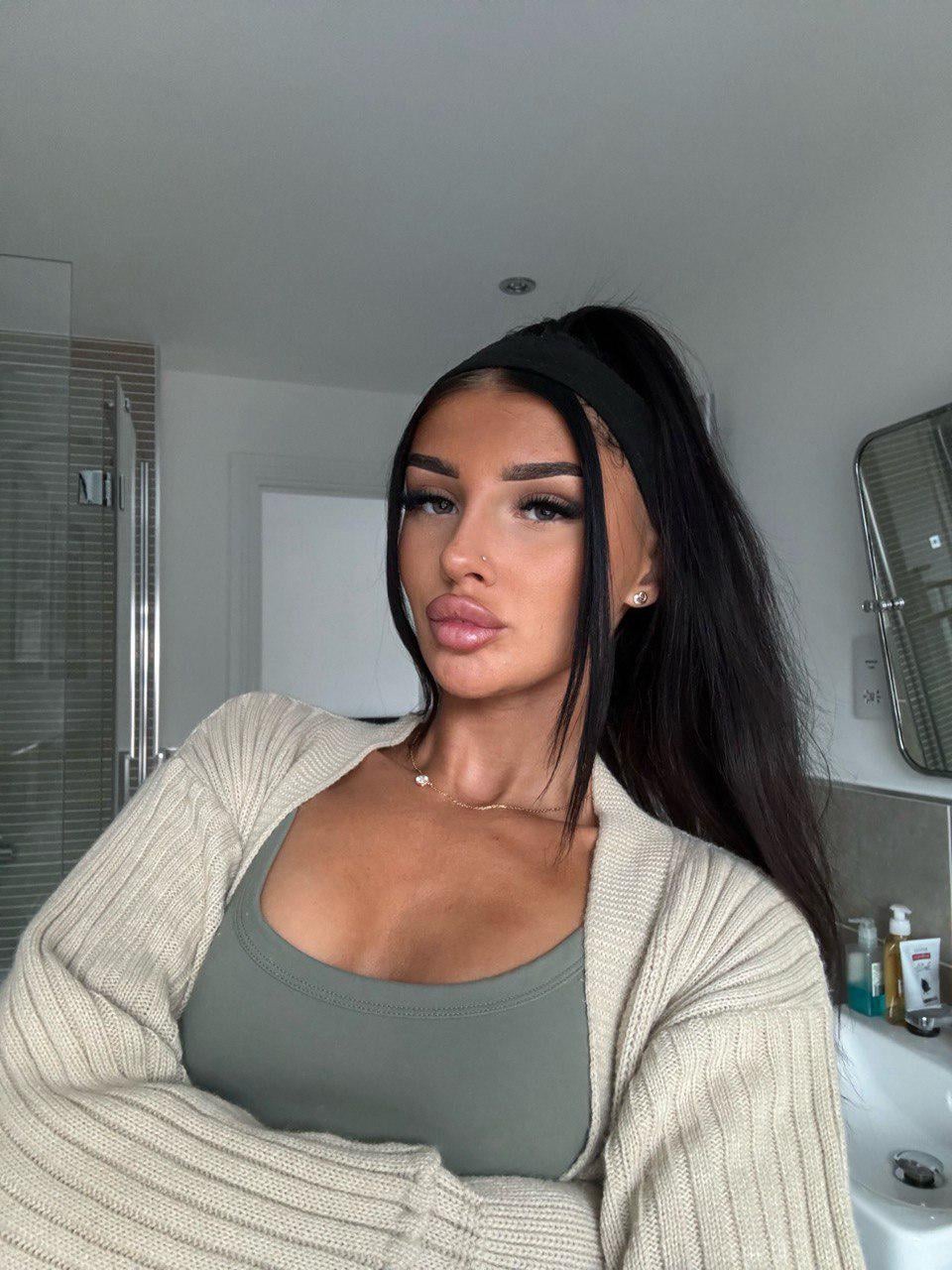 Zuzanna Pysklo(@zuzannapysklo_) on Insta – Onlyfans Girl Nude Sexy Photos