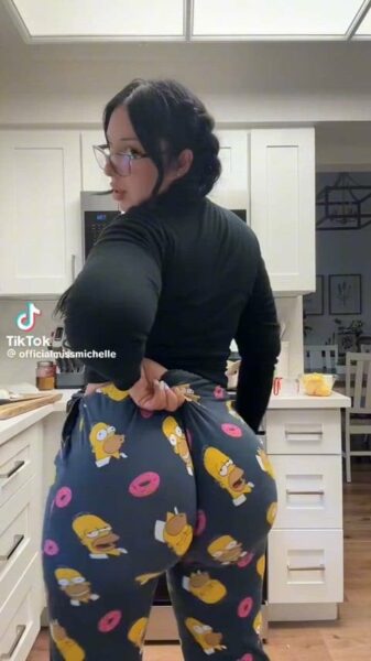 @officialmissmichelle on TikTok – Onlyfans Girl Nude Sexy Video Leaked