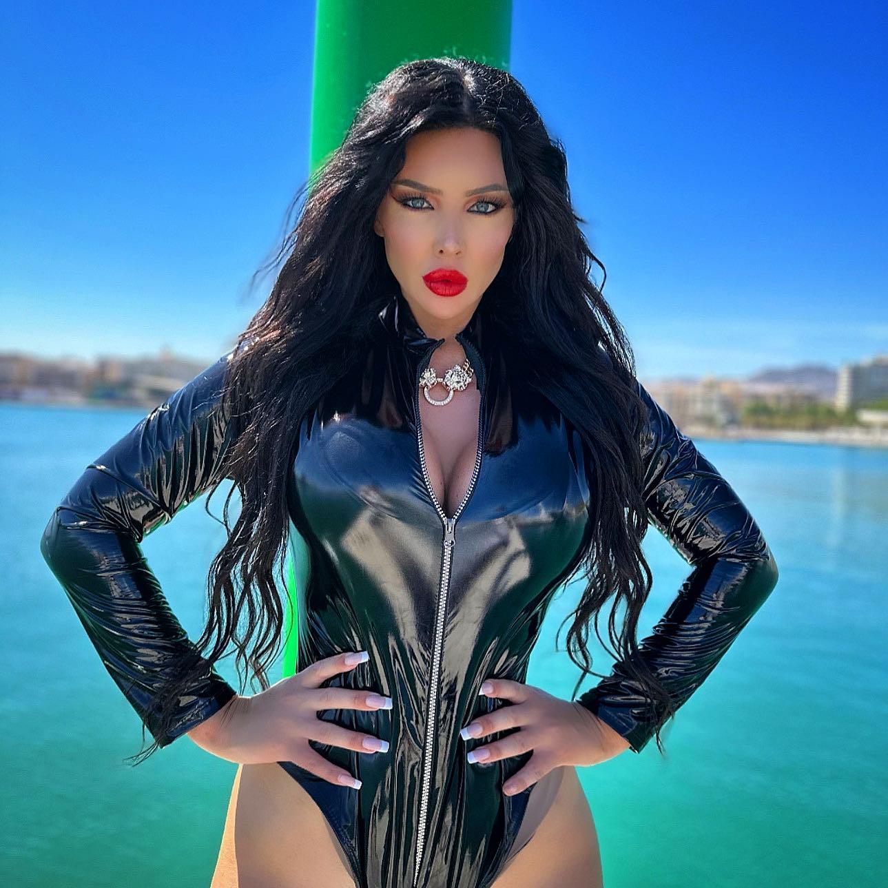 Pariz Zianna (@pariz.zianna.officiall) on Insta – Onlyfans Girl Nude Sexy