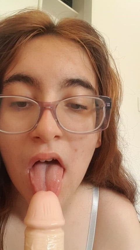 pwincessesi Brunette Onlyfans Girl Nude Video- 2