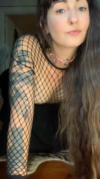 Scarlet-is-here Tattooed Onlyfans Girl Nude Porn Video Leaked – 92