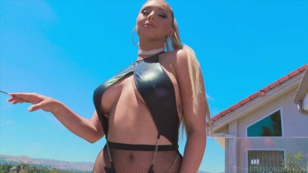 Kayley Gunner Gets Some Steele – Nude Porn Video Leaked