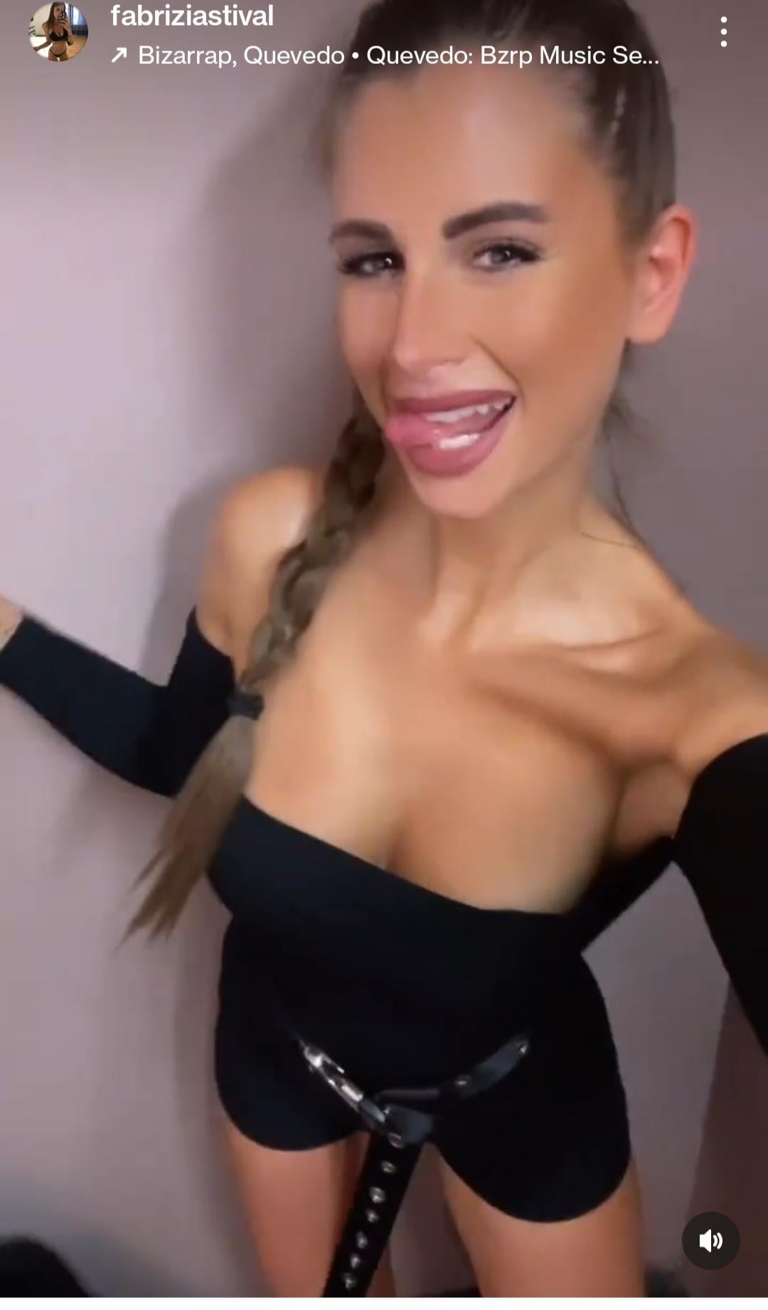 Fabrizia (with IG) 💕 – Onlyfans Girl Nude Sexy Photos