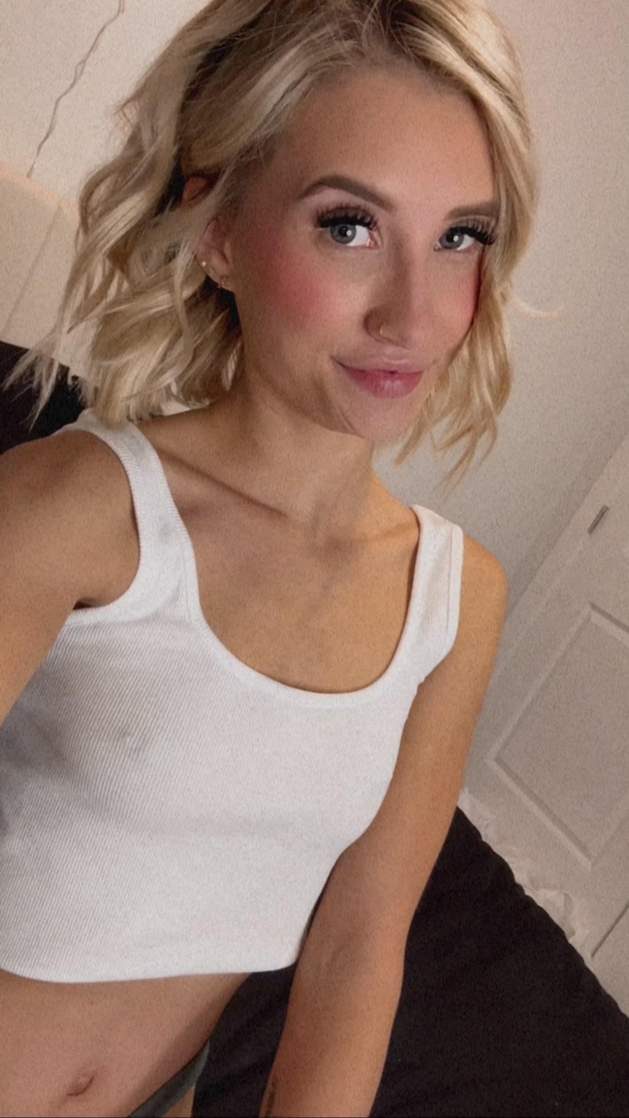 Aria @ariaonlyxo on Insta – Onlyfans Girl Nude Sexy Photos