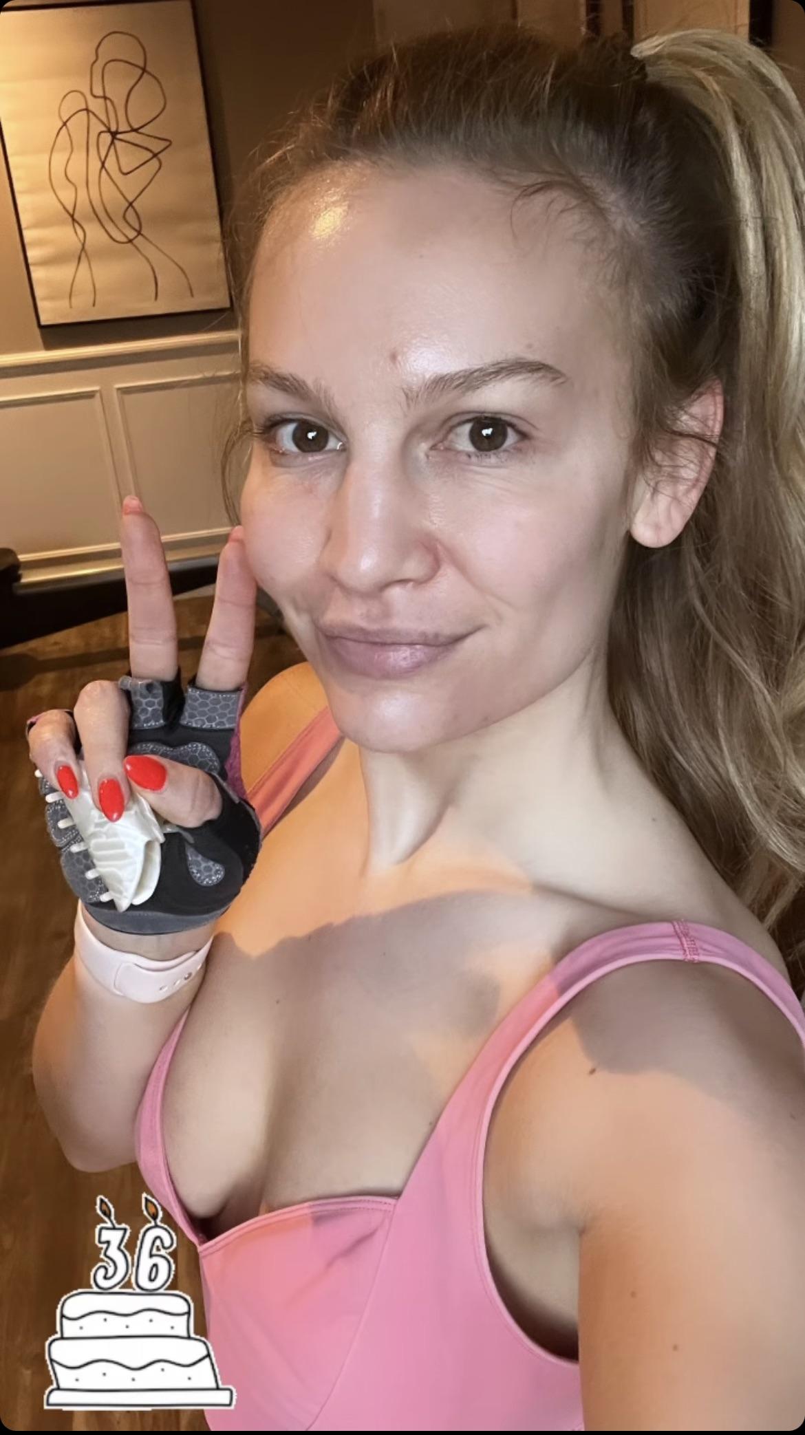 Anna saccone – Youtuber Onlyfans Girl Nude Sexy Photos Leaked