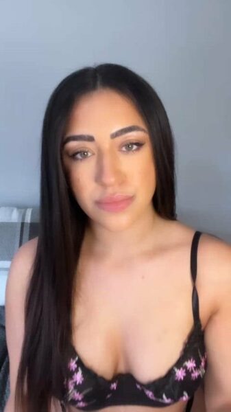 PeachVixxy Busty Onlyfans Girl Nude Video- 2