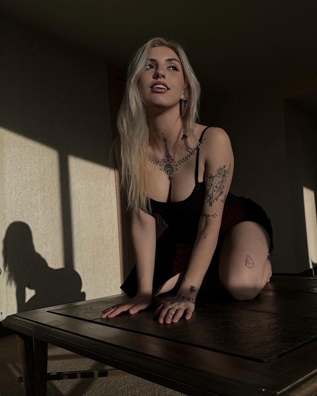 Fawne – Onlyfans Girl Nude Sexy Photos Leaked – 34