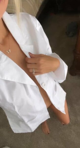 noface-housewife Busty Onlyfans Girl Nude Video Leaked – 518