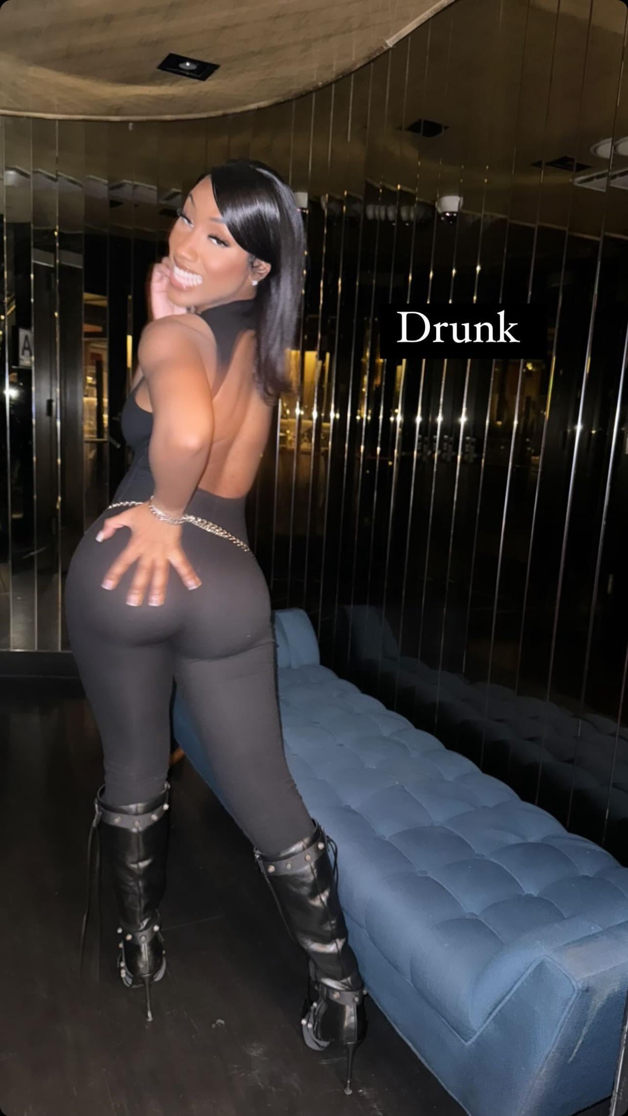 Tina Queen (@tinaqueen_15) on Insta – Onlyfans Girl Nude Sexy