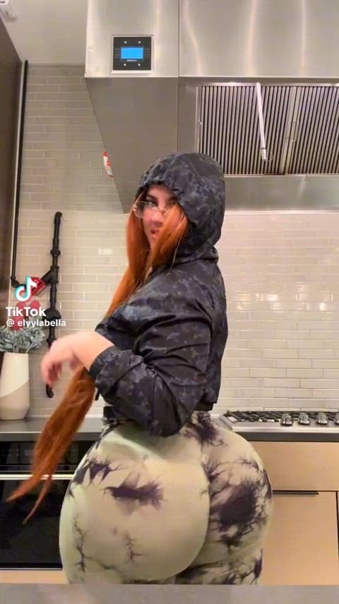 @elyylabella on TikTok – Onlyfans Girl Nude Sexy Video Leaked