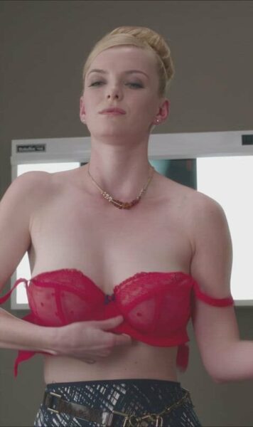 Betty Gilpin Nude Sexy Video Leaked – 3271