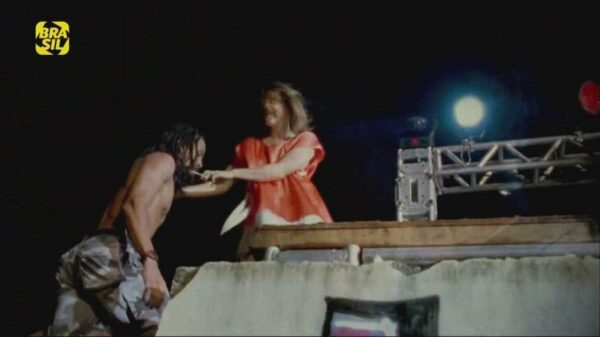 [Topless][Bush] Letícia Colin in brazilian film Bonitinha, Mas Ordinária (2013