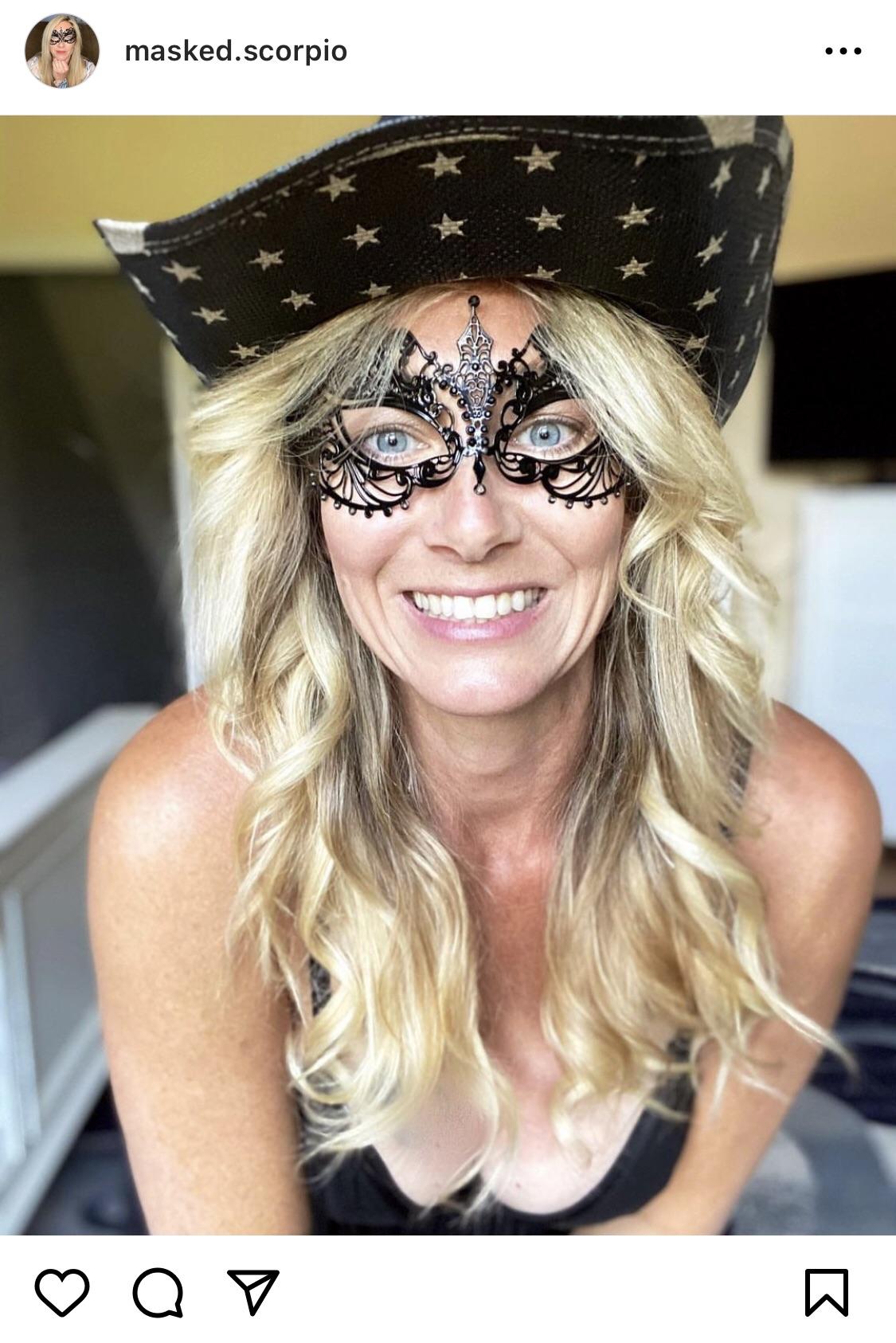 Masked Scorpio – Onlyfans Girl Nude Sexy Photos Leaked –