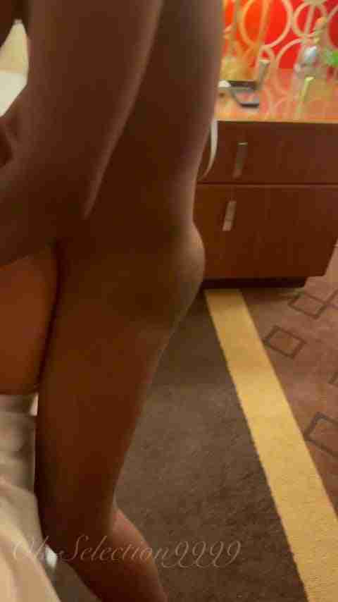 My friend getting her pussy smashed while I was busy
