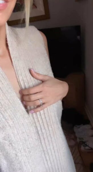 noface-housewife Onlyfans Girl On Off Nude Porn Video Leaked –